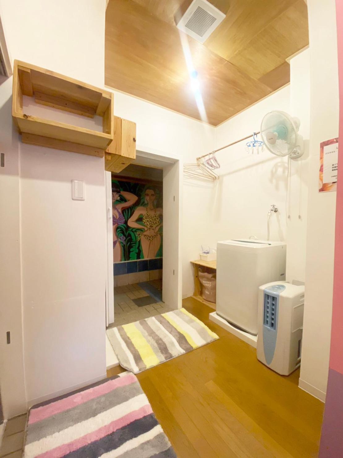 みーまん奄美 Hostel Amami Exterior photo